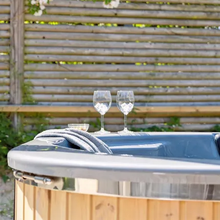 Lonneke - 450m From The Sea By Interhome Knebel