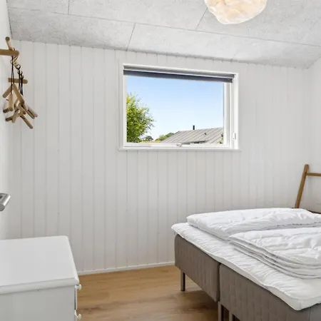 Lonneke - 450m From The Sea By Interhome * Knebel