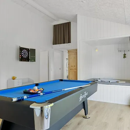 Lonneke - 450m From The Sea By Interhome